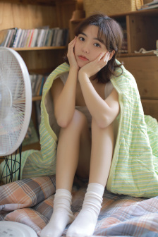 巨乳保姆